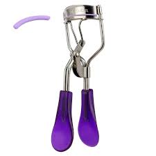 There really isn't much benefit to heating the curler. Wonder Eyelash Curler Kleancolor