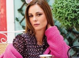 «μια καμπή στη ζωή μας ήταν όταν γεννήθηκε ο γιος μας» δευτέρα 23 μαρτίου 2020, 07:00 συνέντευξη στο περιοδικό tv έθνος παραχώρησε η θάλεια ματίκα, η οποία μίλησε και. 8aleia Matika Ta Apogeymatina Paixnidia Me Ta Paidia Ths Pic