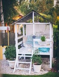42 Coziest Outdoor Reading Nook Ideas For Your Relaxing Easy Backyard Diy Backyard Backyard Design