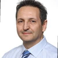 40+ perfiles de «Petasis»