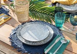 Maisons Du Monde 50 Nouveautes Pour Le Printemps Elle Decoration Verre Bleu Maison Du Monde Deco