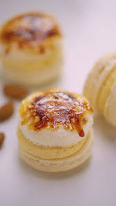 Obers Brulee Macarons Brulee Creme Drink Macarons Macaron Recipe Macaroon Recipes Desserts
