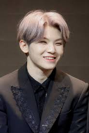 이지훈 말로는 같이 놀던 애들이 넌 잘생겨서 연예인도 되는구나하고 부러워하긴 했지만, 본인은 성공가능성에 대해 반신반의했다고 한다. Pin On Seventeen