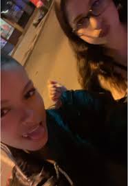 Vídeos de 😿 (@sn00zii) con «original sound