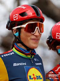 Ilaria Sanguineti Archives