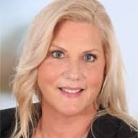 Deborah Horvath's Instagram, Twitter & Facebook