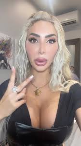 I love taking care of myself ! Holiday season must haves #Freeze it ! Botox  , prevent wrinkles. , Threads for natural plump cheeks (no filler) ,lemon  fill filler for anti wrinkle lips 👄 anti gravity ...