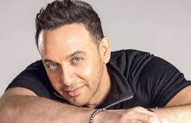 مصطفى قمر يحتفل بعيد ميلاده برفقة ابنه إياد وعدد من الأصدقاء صور