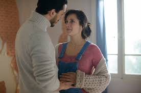 Sur cette page, vous avez la possibilité de voir le secret d'elise saison 1 épisode 1 en streaming gratuit français. Le Secret D Elise Serie Feuilleton 1 Saison Et 6 Episodes Tele Star