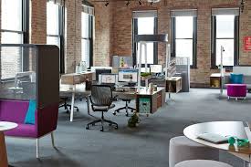A Beautiful Modern Office Furnished With Steelcase Bivi Turnstone Office Furniture Online Office Layout Office Furnishing