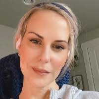 Kimberly Longo's Instagram, Twitter & Facebook