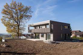 pin auf das haus und die eiche