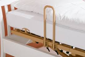 Leider sind ältere leute, aber auch personen, die krank und/oder bettlägerig sind, nicht immer in der lage, sich selbstständig im bett aufzurichten, um aufzustehen. Aufstehhilfe Fur Pflegebetten Burmeier