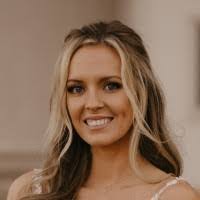 Leah Mcclure's Instagram, Twitter & Facebook