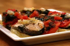 Diversity and the full flavor makes the turkish cuisine worldwide famous which draws influences from its rich history and each region in the country today praises its own specialities. Domatesli Palamut Pilaki Arda Nin Mutfagi