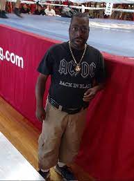 Beetlejuicing is a commenting phenomenon observed on the social news site reddit when a user know your meme interviews: Beetlejuice Actor Height Weight Age Wife Biography Family