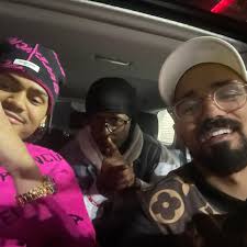 Closing out the month featured in January 2024 British Vogue for Sharon  Keyser Creations ❤️🖤