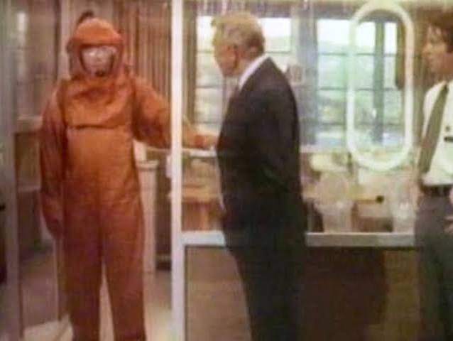 The Boy In The Plastic Bubble Is Your Weekend Cheesy Movie – COMICON
