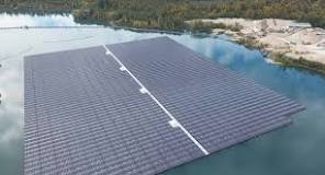Bundesweit größter schwimmender Solarpark: Baden-Württemberg.de
