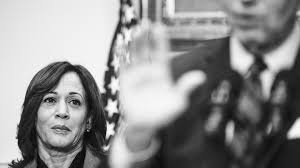 Kamala Harris Defiende a Biden Ante Críticas y Revela Desafíos en la Casa Blanca - Imagen principal del artículo