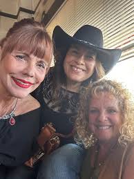Another fabulous Diva Luncheon in the books with these powerhouse women!  Side note: If my husband had it his way, I'd be in a cowboy hat and boots  every day. 🤠 #DivaLuncheon #