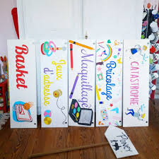 Dans Le Grenier De L Ecole Dormaient De Jolis Panneaux De Stands De Jeux Inutilises Je N Ai Pas Eu Le Coeur Stand De Jeu Kermesse Ecole Decoration Kermesse