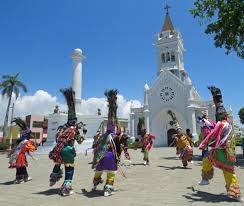eɾˈmanas miɾaˈβal, las hermanas mirabal) were four sisters, known commonly as patria, minerva, maría teresa, and adela dedé, who opposed the dictatorship of rafael trujillo (el jefe) in the dominican republic and were involved in clandestine activities against his regime. El Presidente Luis Abinader Viajara Este Sabado A San Pedro De Macoris Diario Antillano