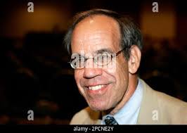Leonard Rubenstein, executive director of Physicians for Human Rights,  poses for a photo at the American Psychological Association's annual  convention in New Orleans, Thursday, Aug. 10, 2006. (AP Photo/Judi Bottoni  Stock Photo -