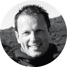 Turquoise seas and hot springs