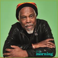 Samantha Pullen (@sammicuk)