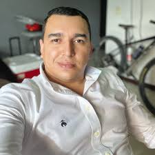 Aparentemente, a los pilotos del DC3 y científicos abordo que iban hacia la  Antártida con escalas en vários paises les agradó Nicaragua ✈️🇳🇮😅. Por  suerte, el DC3, originalmente con destino a Liberia,