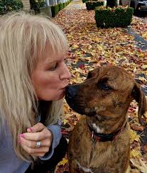 Ladies at Costco Coquitlam calm down frustrated mom