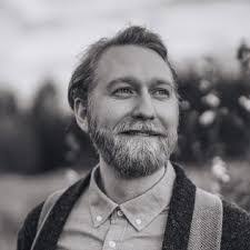 Robin Roller's Instagram, Twitter & Facebook