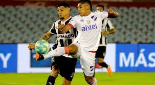 Nacional y rentistas se miden hoy domingo 4 de abril por las el encuentro de ida de la final del campeonato uruguayo 2020.el partido tendrá lugar en el estadio gran parque central a partir de las 20:00 horas locales y podrás verlo en vivo y en directo a través de la señal de goltv para latinoamérica y tanto vtv como vtv+ en uruguay. Nacional Vs Wanderers En Vivo Ver Vtv Online Gratis Stream Uruguay Vtv Ver Vtv En Vivo Futbol Uruguayo Noticias Peru