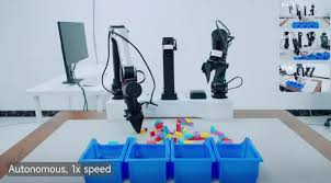 AI大戰｜小米開源首代機械人大模型擁47億參數劍指具身智能應用 ...