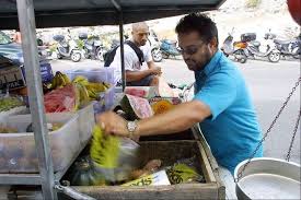Fruit and veg seller calls it a day after 30 years