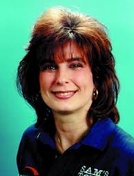 How many of you have siblings who bowl? Now ... how many of you have  siblings who have won a professional title? Carolyn Dorin-Ballard and Cathy  Dorin-Lizzi can answer YES to both