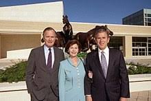 What hotels are near the george w. George H W Bush Presidential Library And Museum Wikipedia