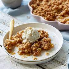 Apple Crumble Apfel Unter Knuspriger Streuseldecke Recipe Apple Crumble Jamie Oliver Food And Drink Apple Crumble