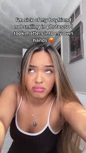 Follow our Instagram amandaellisx Leighton.fit 😂😂 #fyp #joke #xyzbca  #girlfriend #boyfriend