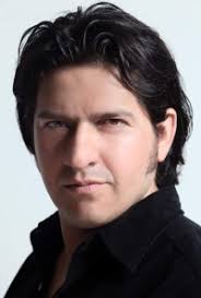 Oscar de la Torre, Ténor