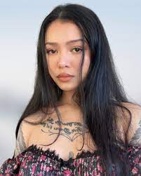 Bella poarch only joined tiktok in april 2020 so details on how much money she's made since becoming famous are unknown. Bella Poarch Wiki Age Boyfriend Height Net Worth Family Birthday Biography More Bigstarbio