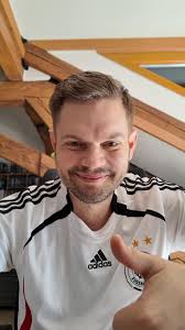 WHO WILL WIN 🇩🇪or🇪🇸 Write in the comments —>> BIG WEEKEND AHEAD with a  gig in one of my favourite Clubs and Events 🫶🏼🚀🔥 NACHSPIEL die  Afterhour @KitKat Club