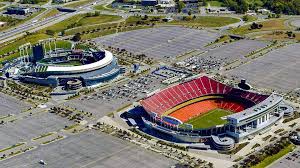 Border war tensions rise as Kansas woos Kansas City Chiefs | Kansas City Star