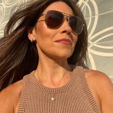 Elizabeth Pelzel (@elizabeth.corrigan.75) • Facebook