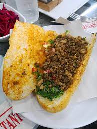 Tantuni is one of the most traditional street foods of turkey. Hasan Usta Tantuni Mersin Restaurant Bewertungen Telefonnummer Fotos Tripadvisor