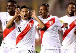 La selección peruana realizó su primer entrenamiento en el centro del club. Movistar Peru Looks Beyond Russia 2018 Broadcast News Rapid Tv News