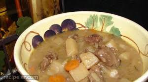 Open can or cans of dinty moore beef stew into a big roaster. Dinty Moore Beef Stew Copycat