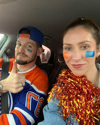 Jill Minard's Instagram, Twitter & Facebook