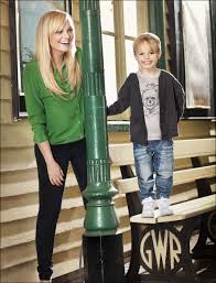 Emma lee bunton (born 21 january 1976) is an english singer, songwriter, media personality, and actress. Emma Bunton S Son Beau Models For Argos Celebrity Babies Covered